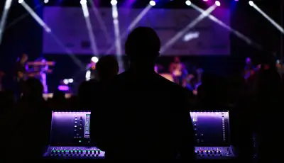 Técnicos de sonido y luces